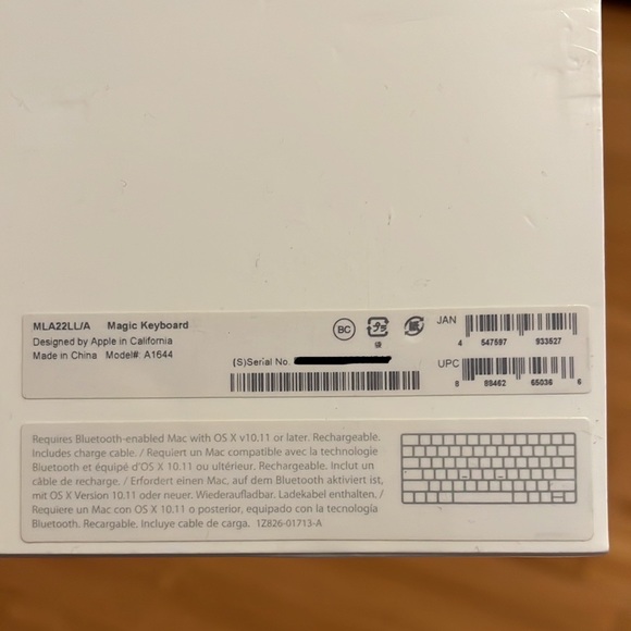 Apple Magic Keyboard MLA22LL/A - Picture 3 of 4